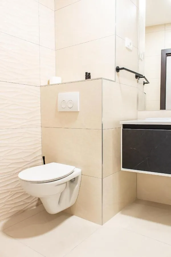 Luxury Rooms 