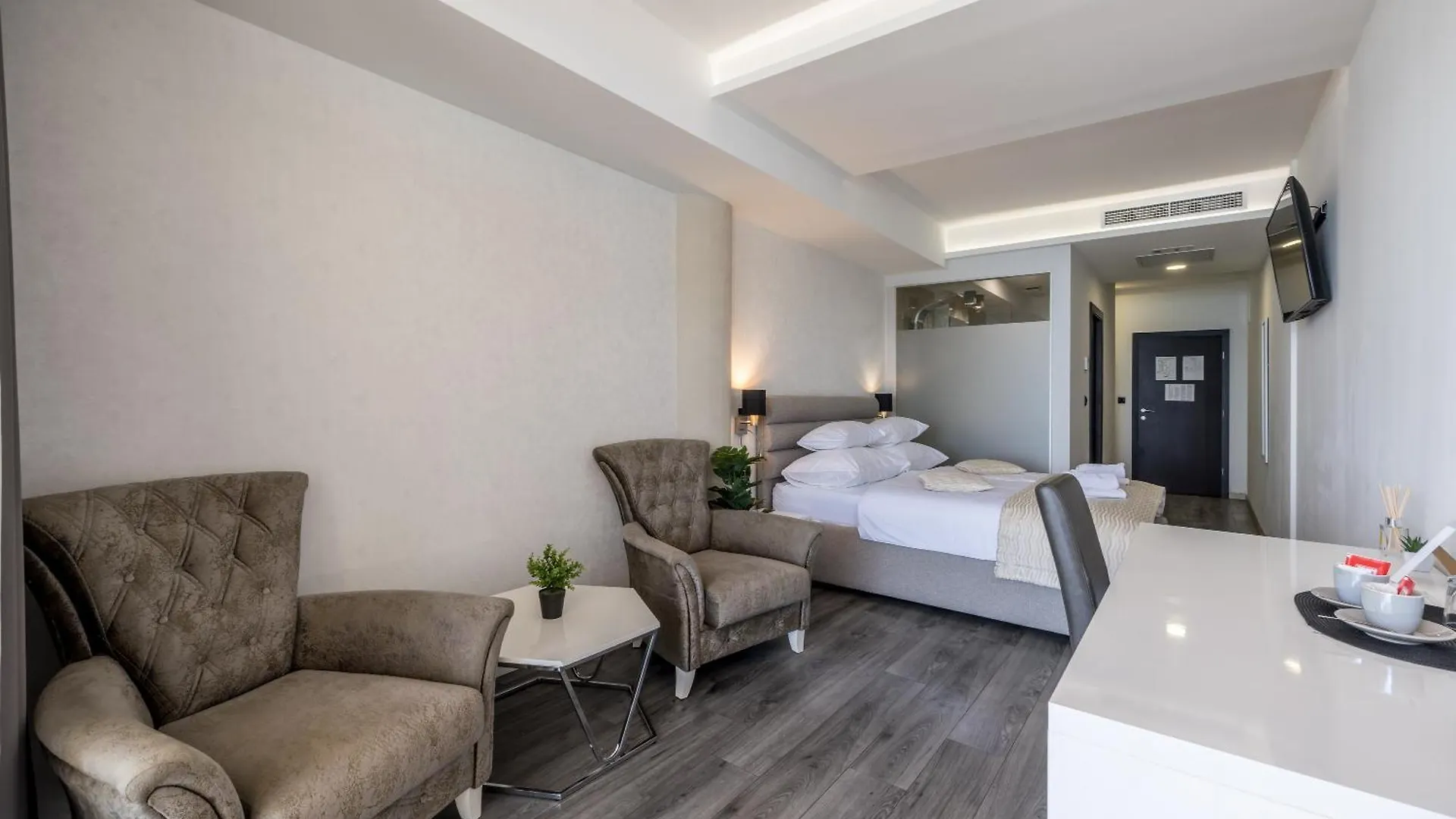 Sea View Luxury Rooms Seven Of Nine Split