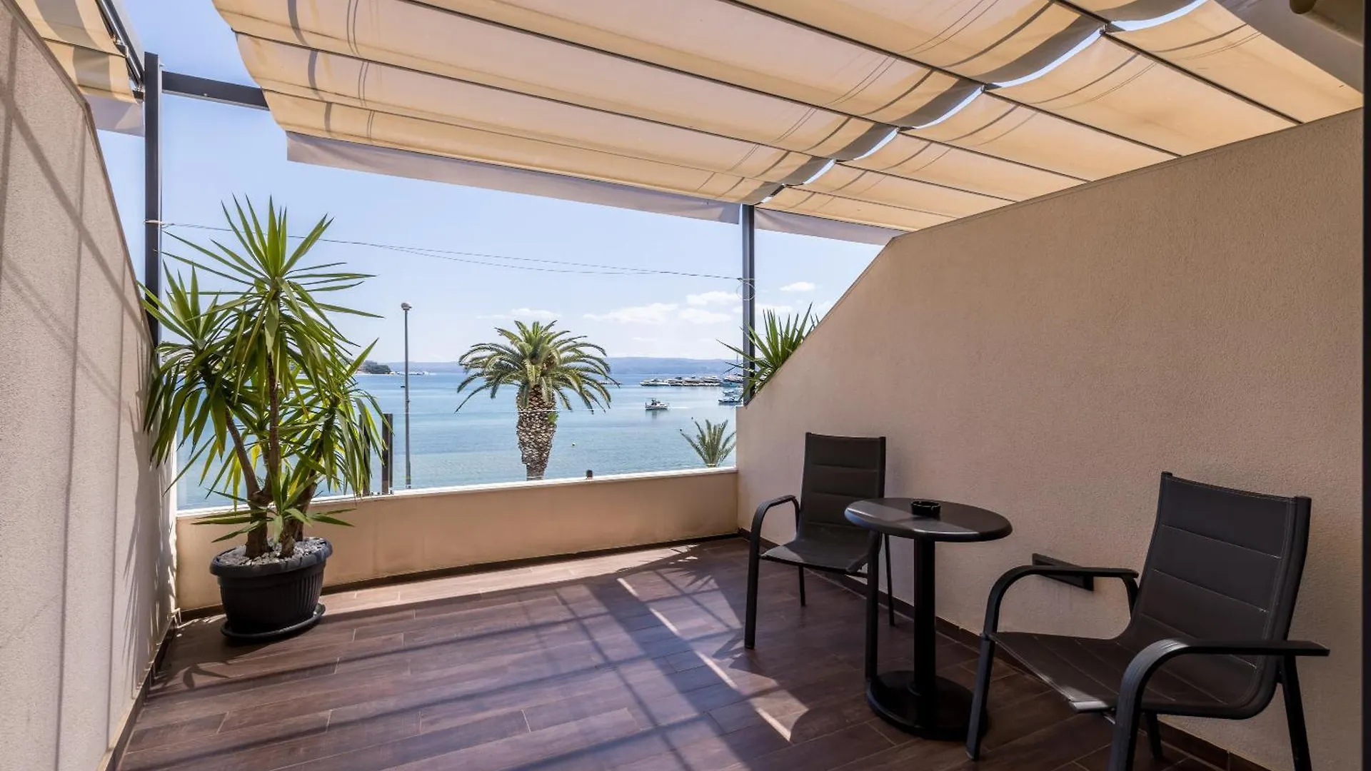 Sea View Luxury Rooms Seven Of Nine Split Kroatien