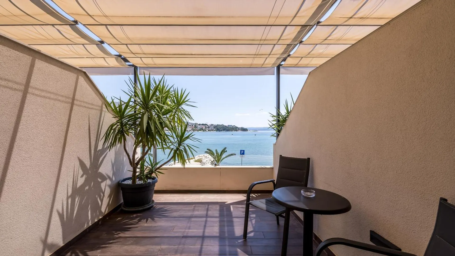 Sea View Luxury Rooms Seven Of Nine Split Kroatien