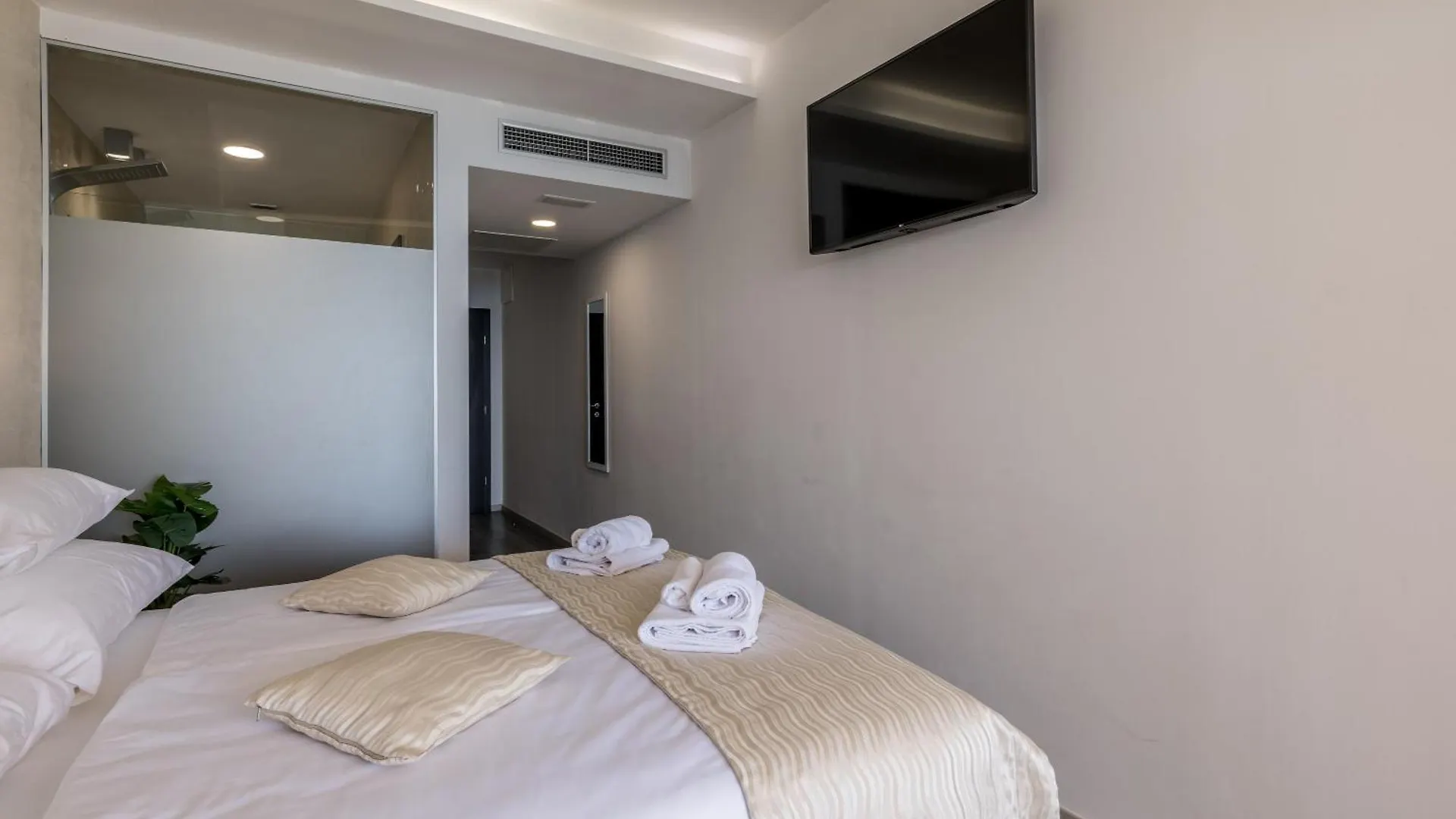 Gasthof Sea View Luxury Rooms Seven Of Nine Split