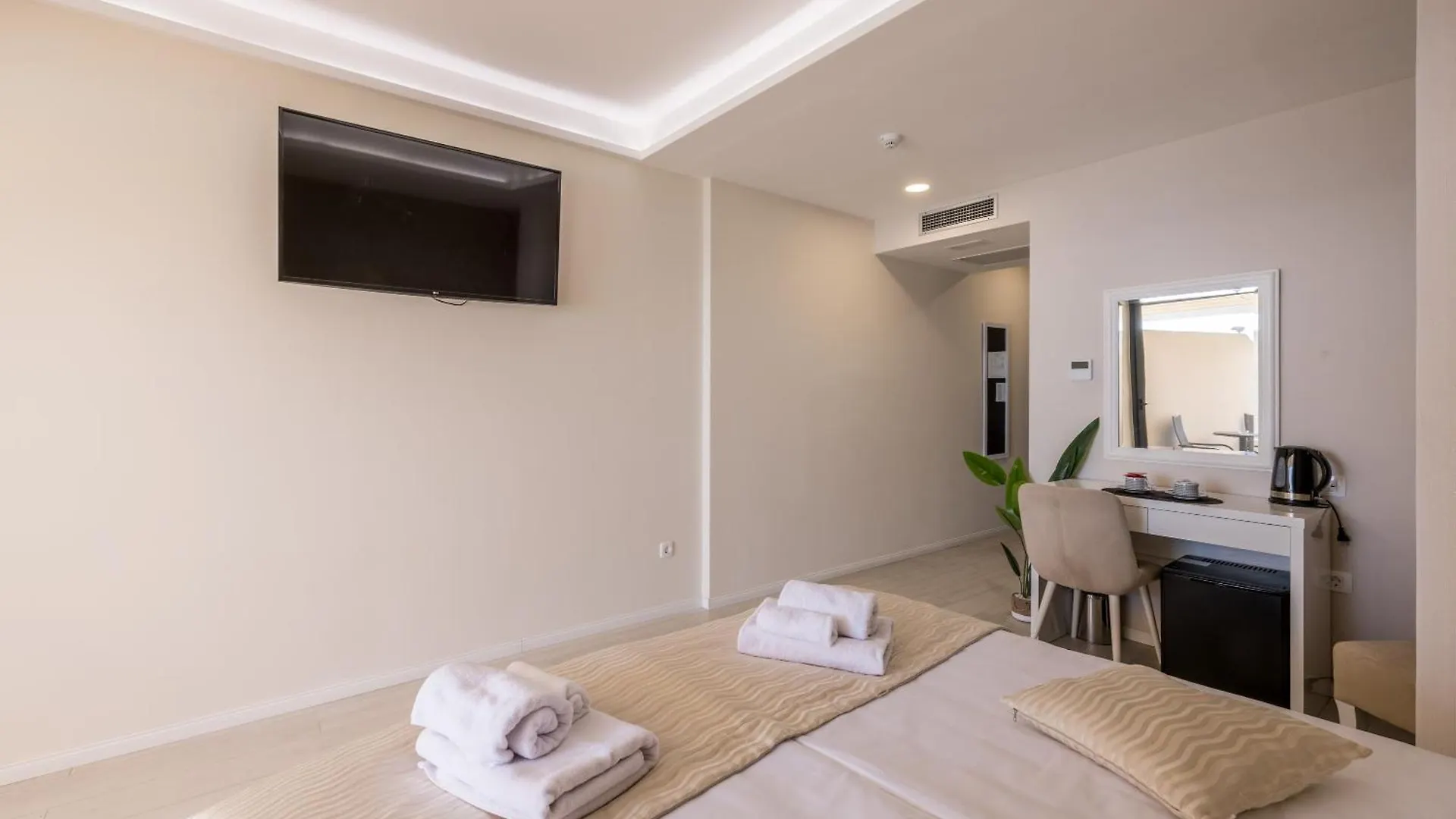 Sea View Luxury Rooms Seven Of Nine Split Gasthof
