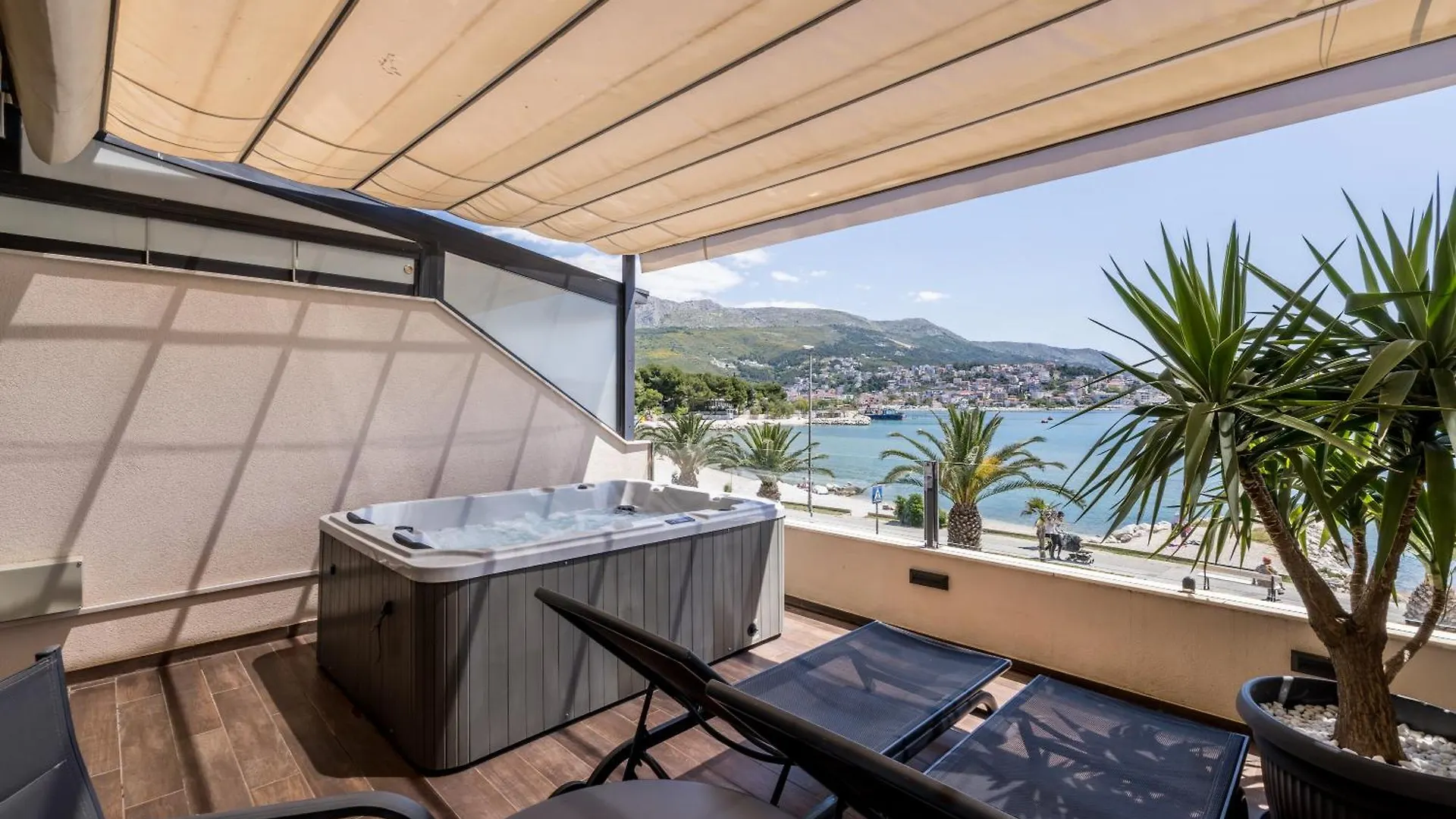 Sea View Luxury Rooms Seven Of Nine Split Gasthof