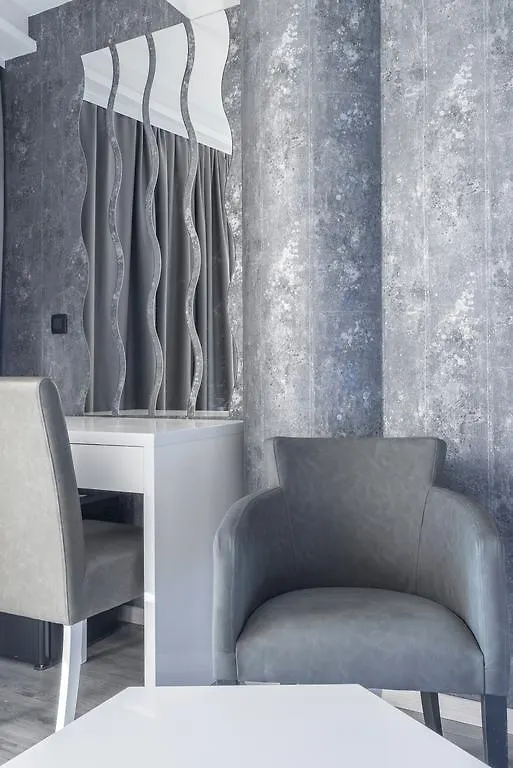 Luxury Rooms 