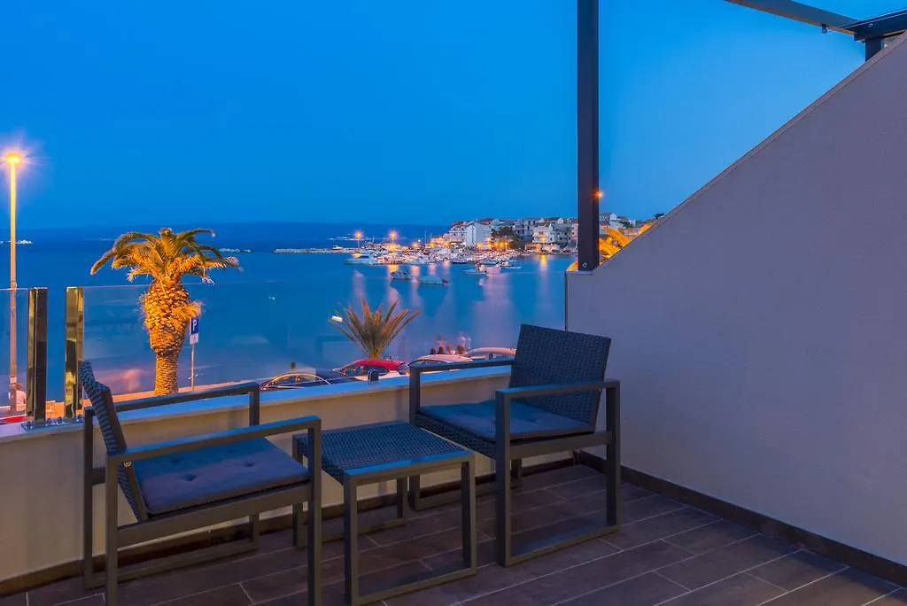 Luxury Rooms 